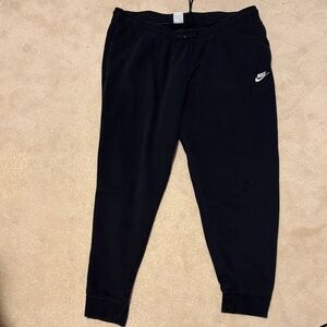 Nike Women’s Black Joggers Size 2X Cotton